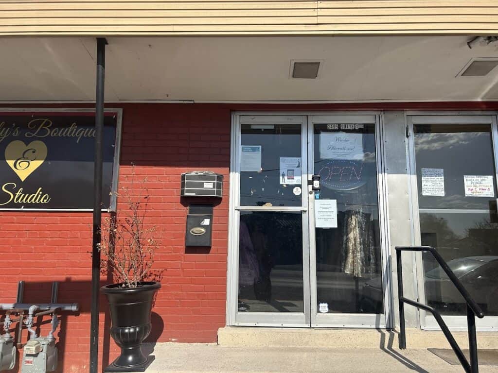 Dolly’s Boutique and Studio