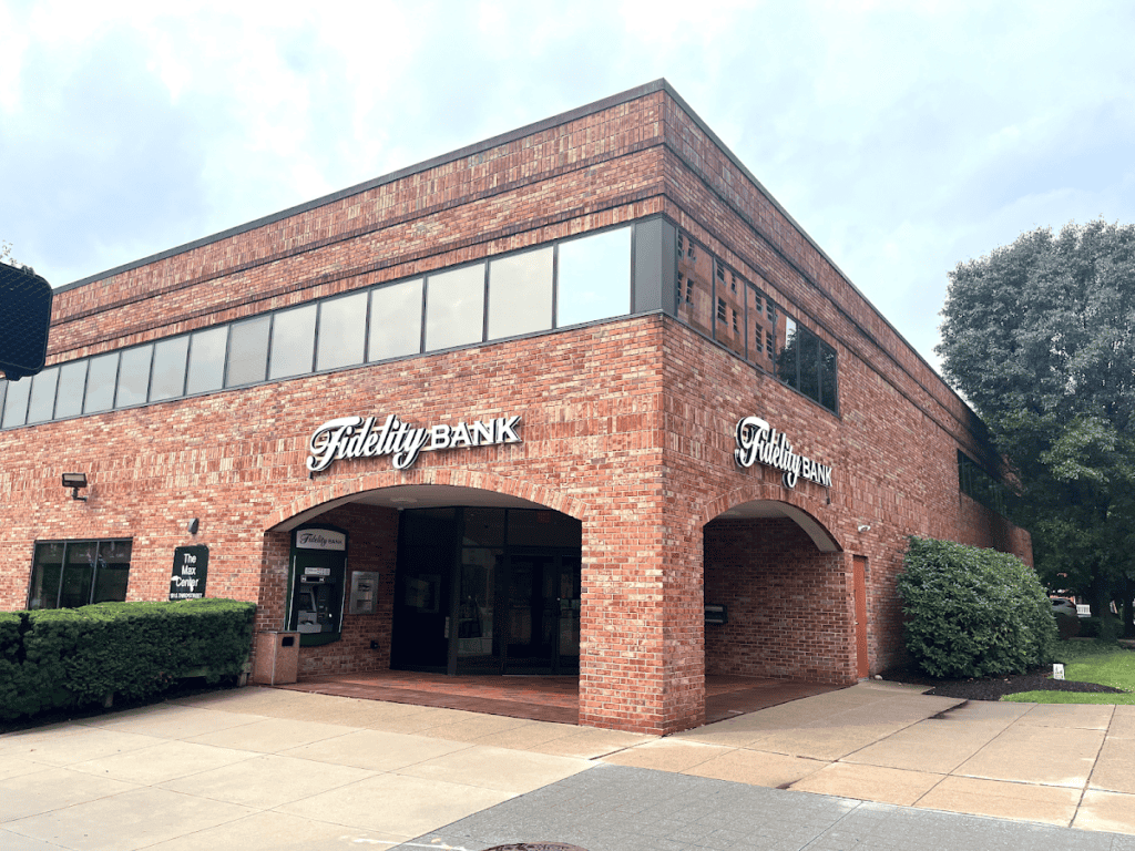 Fidelity Bank – Easton Branch