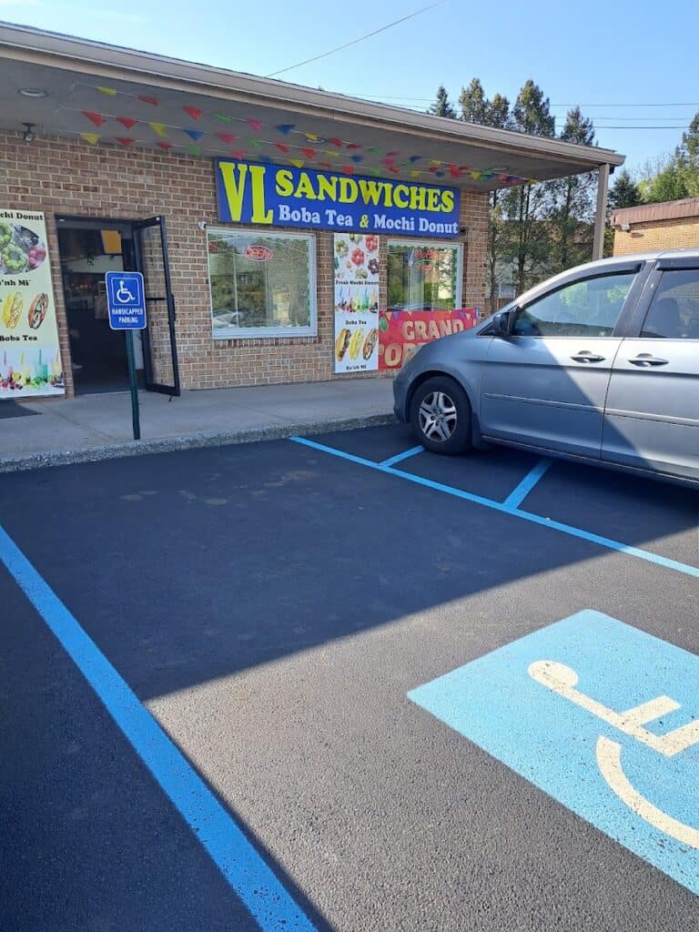 VL SANDWICHES – BOBA TEA & MOCHI DONUT